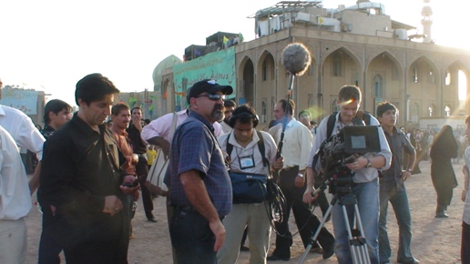 حضور اوّلین گروه از خبرنگاران خارجی در مسجد مقدّس جمکران
