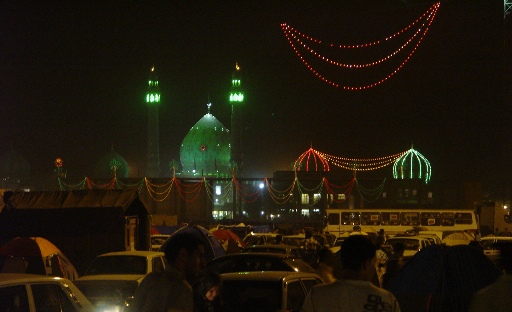 مسجد مقدّس جمکران، شب نیمه شعبان، ساعت 21.15