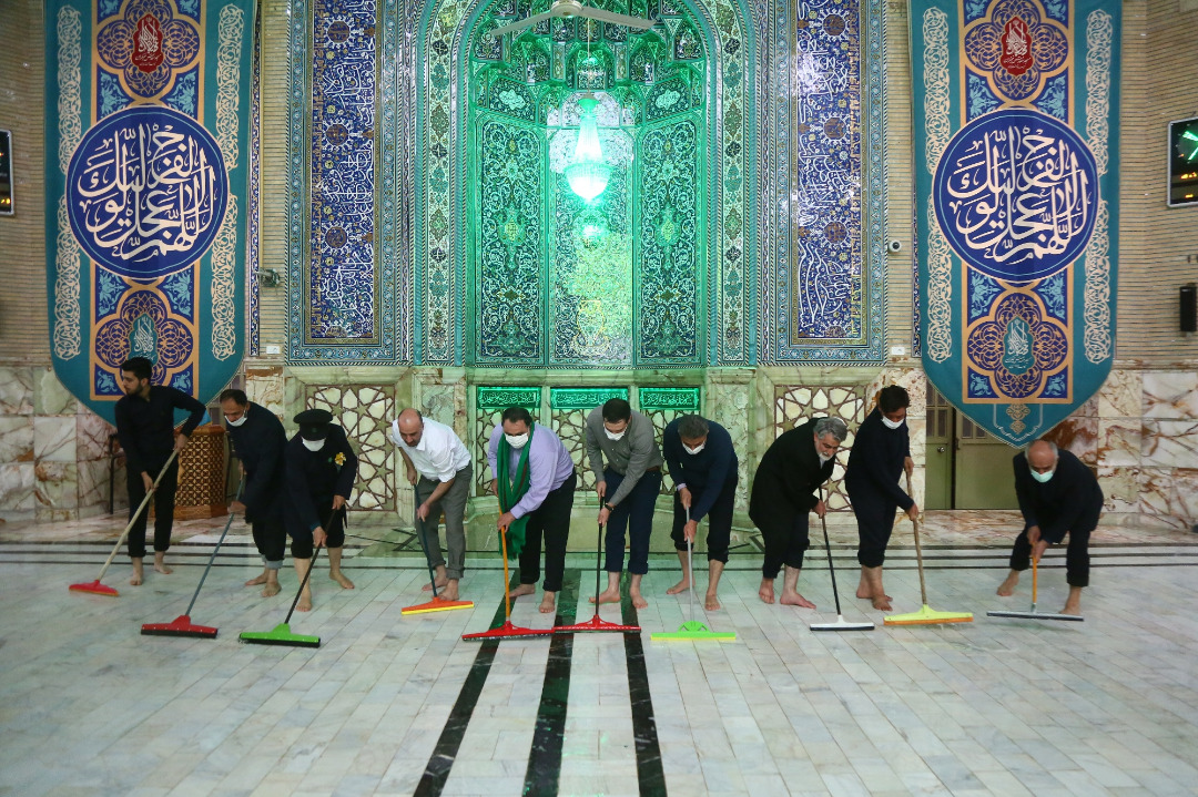 غبارروبی مسجد مقدس جمکران در آستانه ماه رمضان