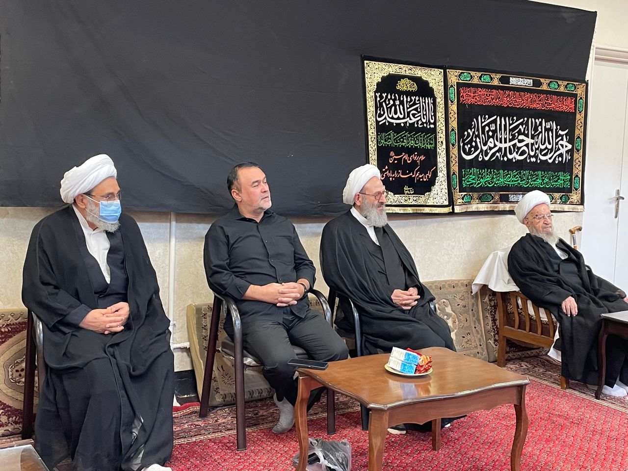 حضور تولیت مسجد مقدس جمکران در مراسم عزاداری بیوت مراجع عظام تقلید