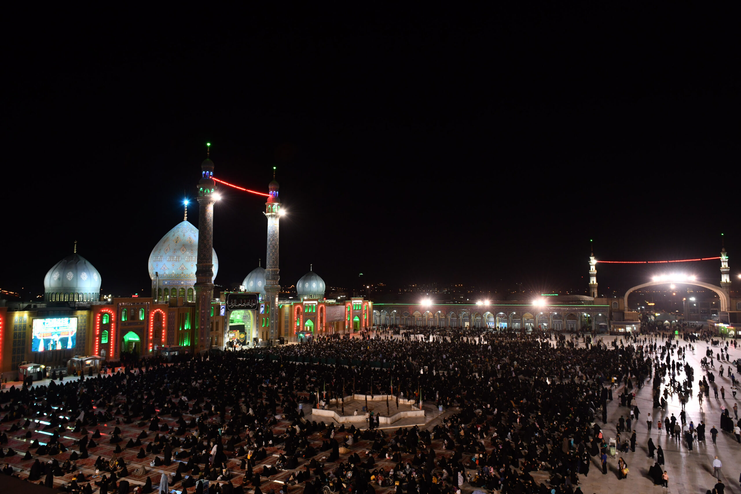 برگزاری مراسم سوگواری شب شهادت امام حسن عسکری(ع) در مسجد مقدس جمکران