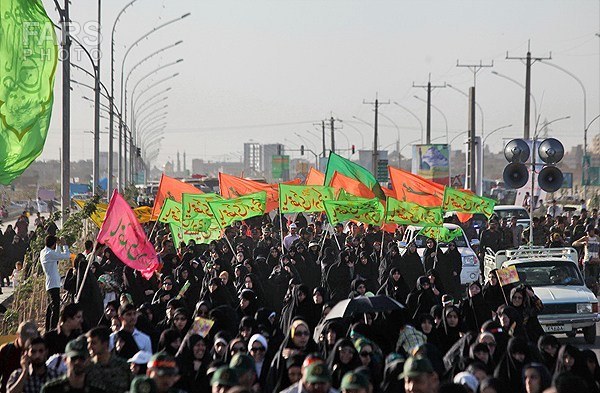 پیاده روی روز نیمه شعبان به سوی مسجد جمکران یک حرکت ملی و فراملی است