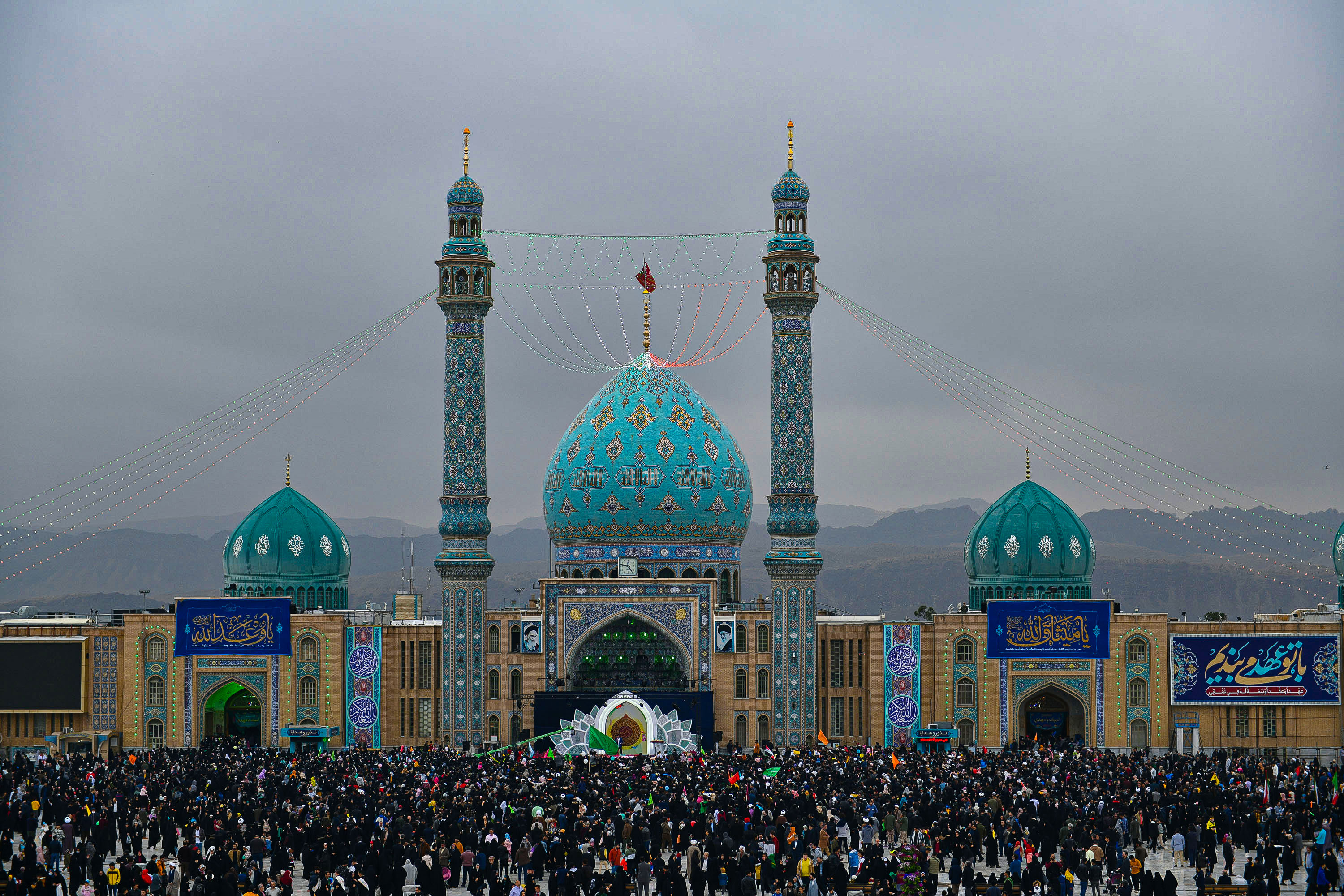 اسکان 50 هزار زائر در مسجد مقدس جمکران همزمان با شب نیمه شعبان