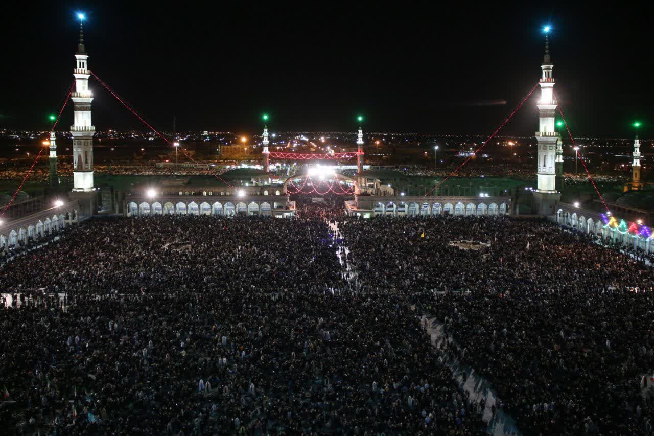صدها هزار زائر منتظر در سوگ مولای متقیان(ع) گریستند/برپایی مراسم احیا در مسجد مقدس جمکران