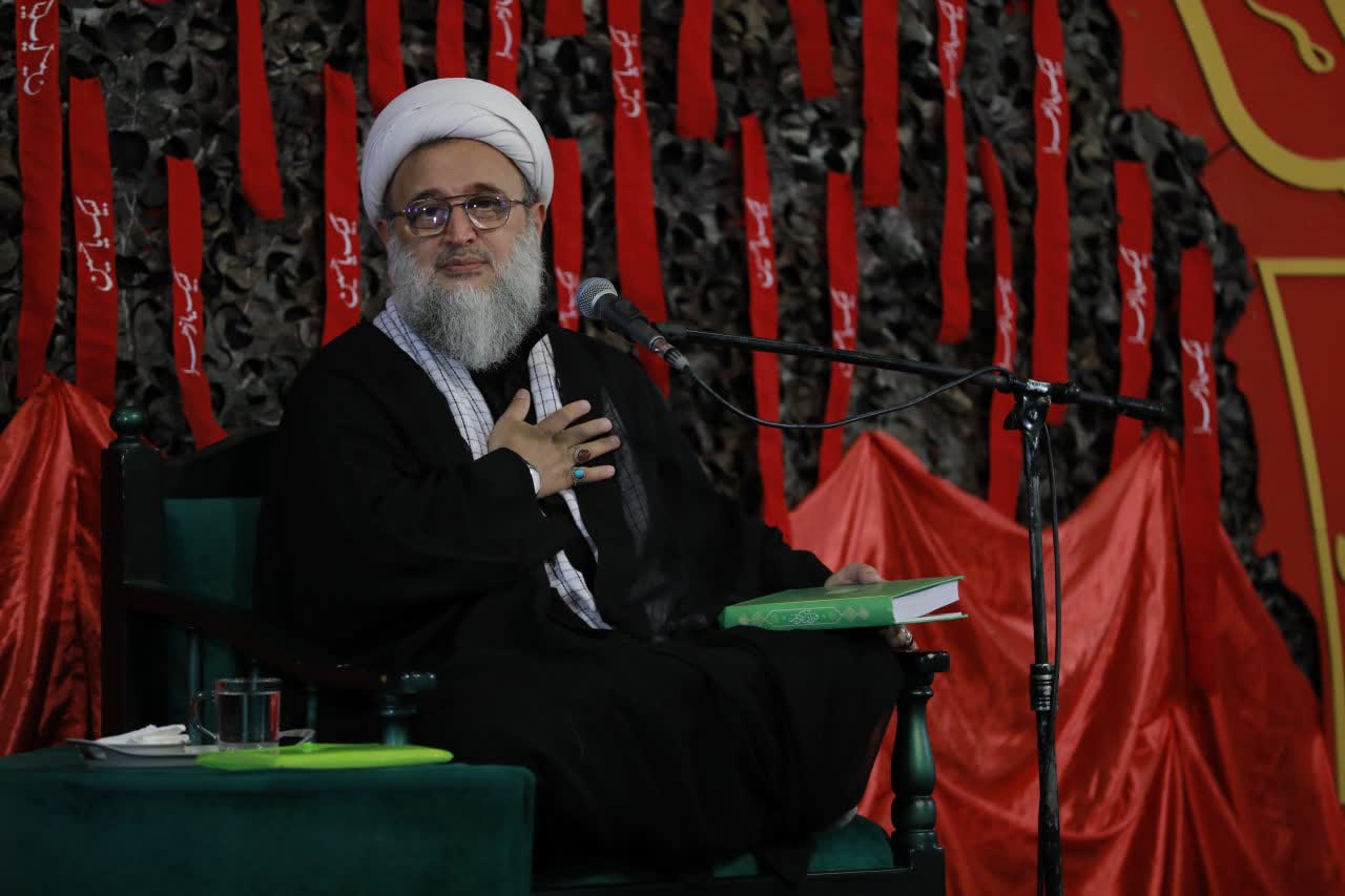 جنگ امروز جنگ بینش ها و دانش هاست/ منافقین امروز خیلی جلوتر از منافقین صدر اسلام هستند